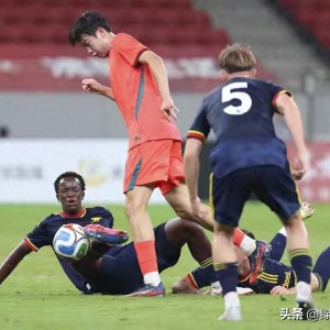 2球领先后被扳平咋办？程晟涵补时绝杀阿森纳U17