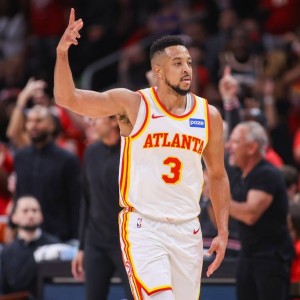CJ-麦科勒姆1年2100万留老鹰 生涯总薪资突破3亿美元